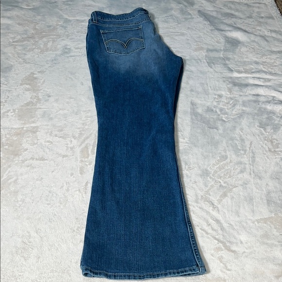 Levi's Denim - Levi's Women’s Blue Wide Leg Flare Jeans SZ 17 Juniors